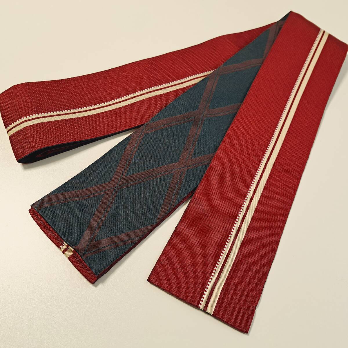 即決■着物の越田■幅10.5 長さ394 正絹 角帯 深い赤系 縞 シンプル リバーシブル チェック柄 可愛い ■も10J01 拍卖