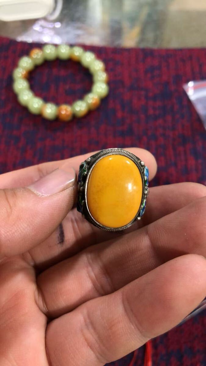 天然 本琥珀 蜜蝋 老黄蝋 指輪 リング フリーサイズ 天然保証 2.2cm1.6cm重9.8克拍卖