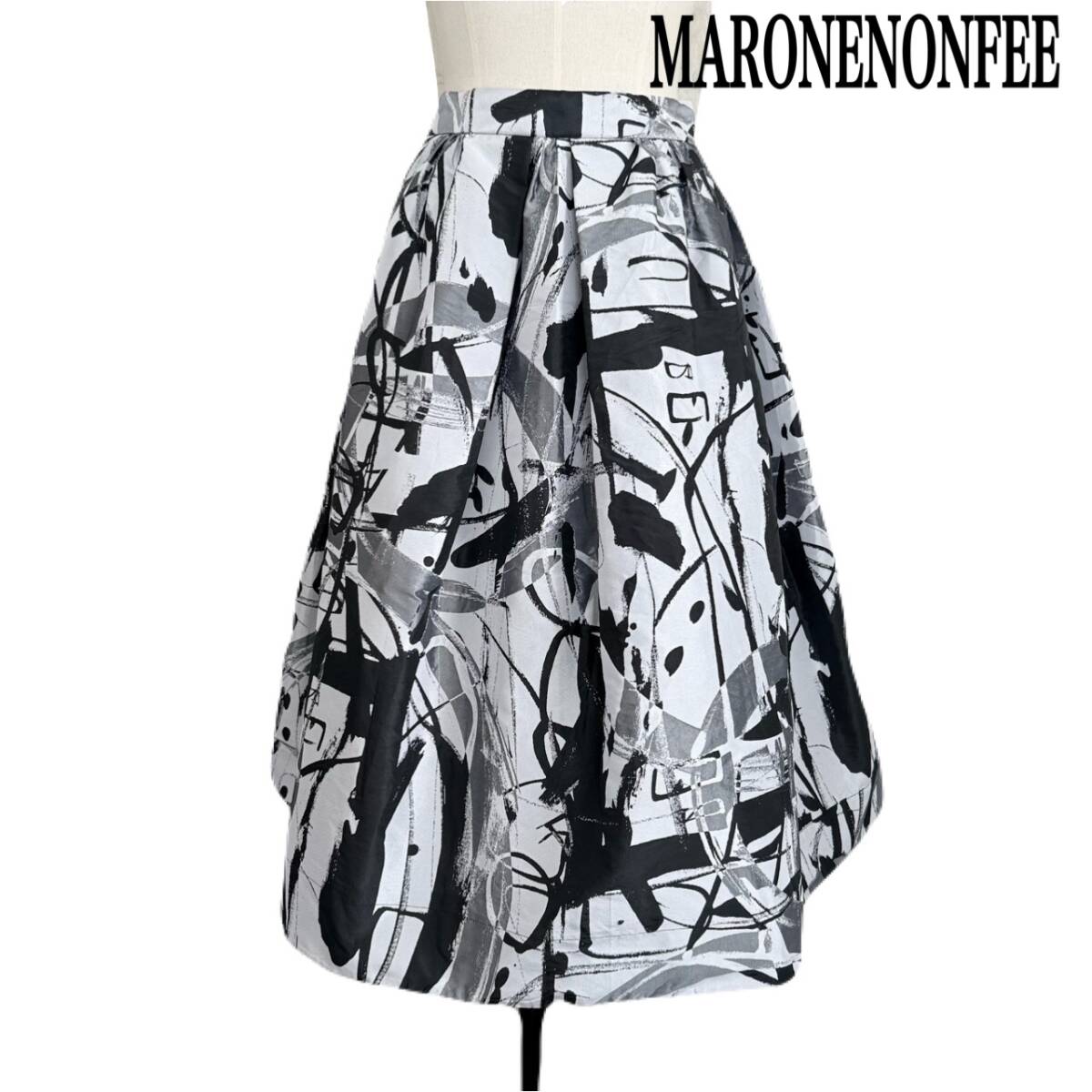 ★ MARONENONFEE マーロンエノンフィ フレアボリューム モノトーン系 総柄 ギャザー フレア ロング ボリューム サイズ 36 日本製 ★ 拍卖