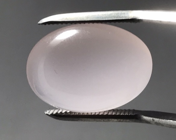 天然 ローズクォーツ (紅水晶) ルース 28.8ct 5.8g拍卖