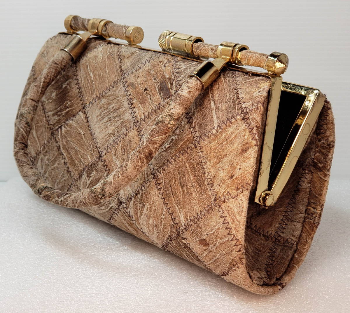 バッグ(蓑を使った珍しい希少品)拍卖