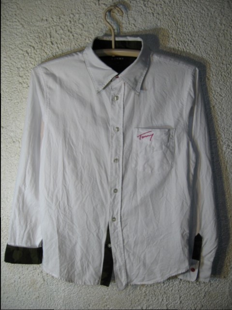 n906 トミーヒルフィガー TOMMY HILFIGER 爽やか 美品 薄手 長袖 シャツ 迷彩 人気 送料格安 拍卖