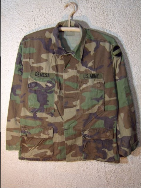 n1726 米軍 ウッドランド カモ ミリタリー ジャケット 年代不明 ワッペン付き BDU 迷彩 フィールド 軍モノ ビンテージ 拍卖