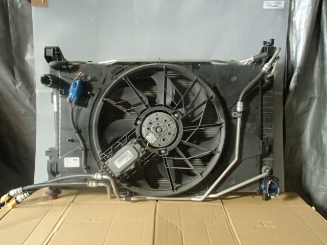 【2607】2006年式 ベンツBクラス B170 ブルーシルバー ラジエーター ラジェーター拍卖