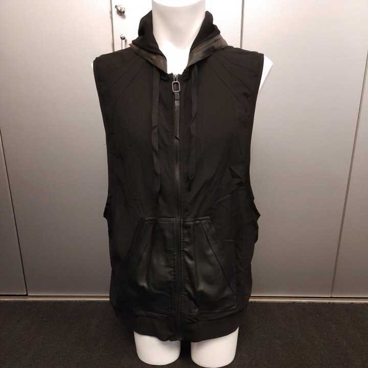 ★【美品】ZARA ベスト 異素材 合皮 フーディー 黒拍卖