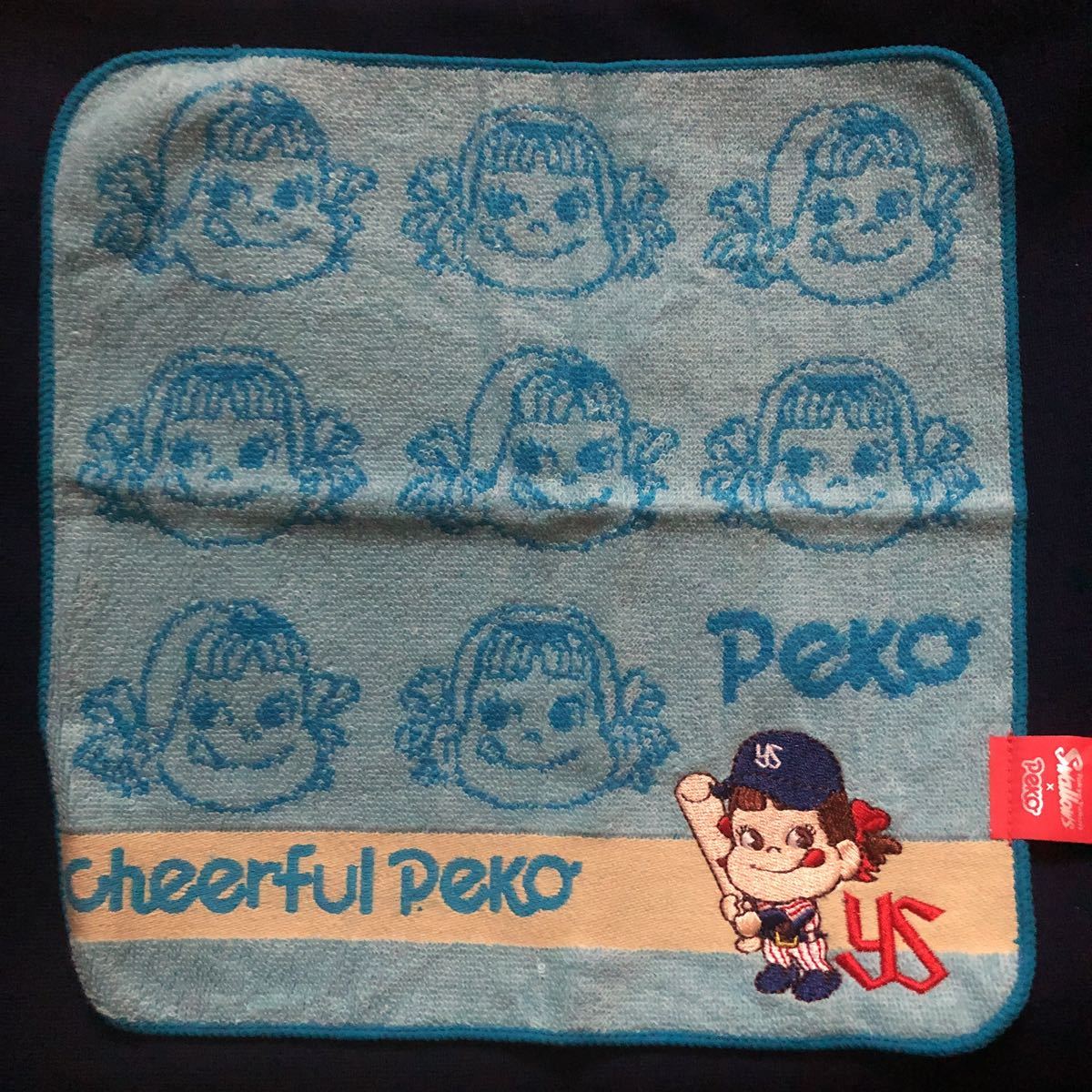 *レア* ヤクルトスワローズ×ペコちゃん コラボ タオルハンカチ拍卖