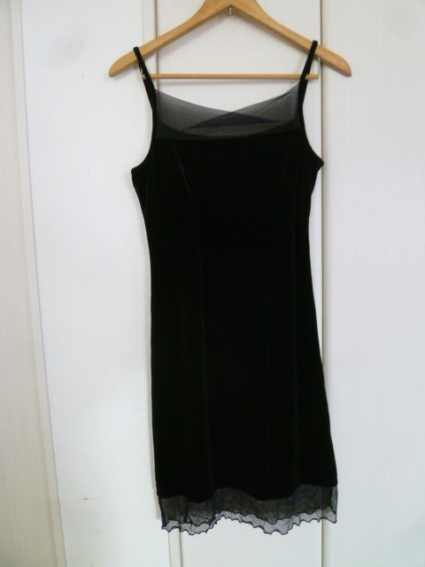 petit poudre/プチプードル○黒ベロア素材裾レースフリル胸元レースデザインキャミワンピース9号/M結婚式フォーマルパーティー○116拍卖