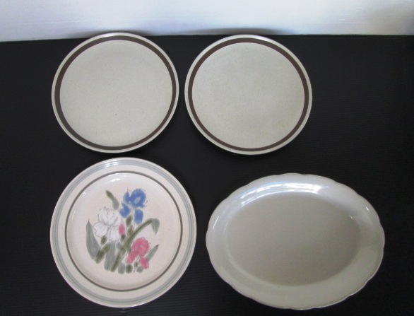 【まとめ売り】 ★ 大皿 4点セット ★ 「丸皿 2枚」 / 「丸皿(MIYAZAKI) 1枚」 / 「楕円皿(ULTIMA) 1枚」拍卖