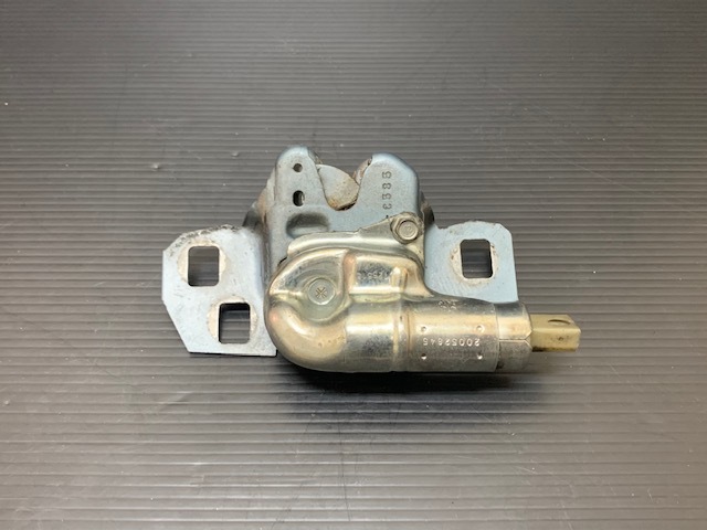 78-88 カトラス トランクオープナー モンテカルロ ハイドロ拍卖