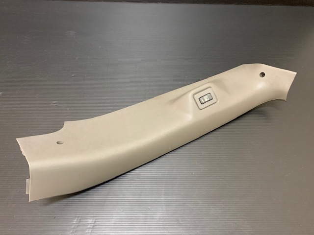 95-99 サバーバン タホ リアハッチ リアゲート スイッチ リアピラー拍卖