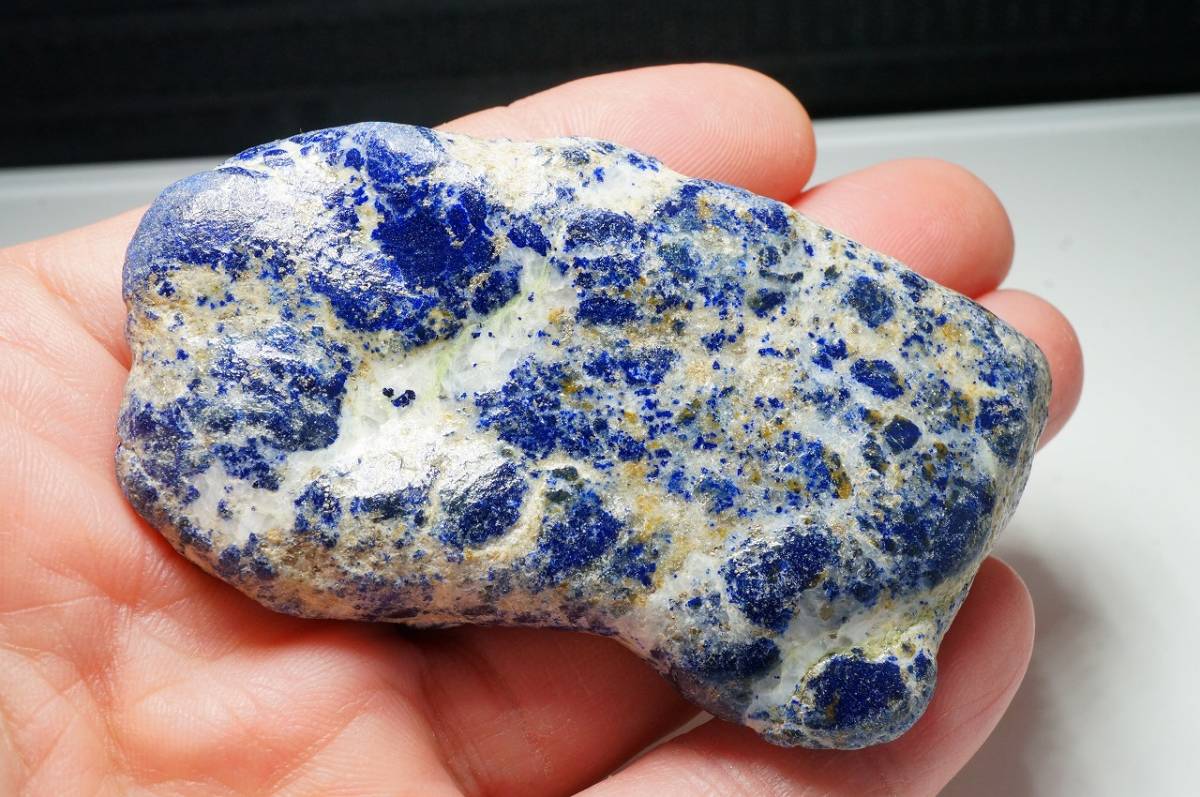 希少!在庫僅か!昔の在庫なので上質品!藍色が綺麗な上質アフガニスタン産ラピスラズリ(ラピス)特大原石/77g拍卖