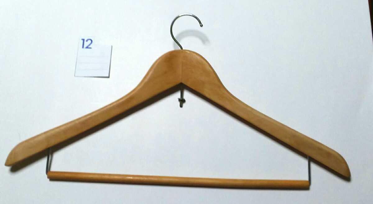 ♪昭和レトロ★木製ハンガー(12)★懐かしい★★Japanese Retro Wood Coat Hanger★ヴィンテージ★掘り出し物★洋服 スーツ拍卖