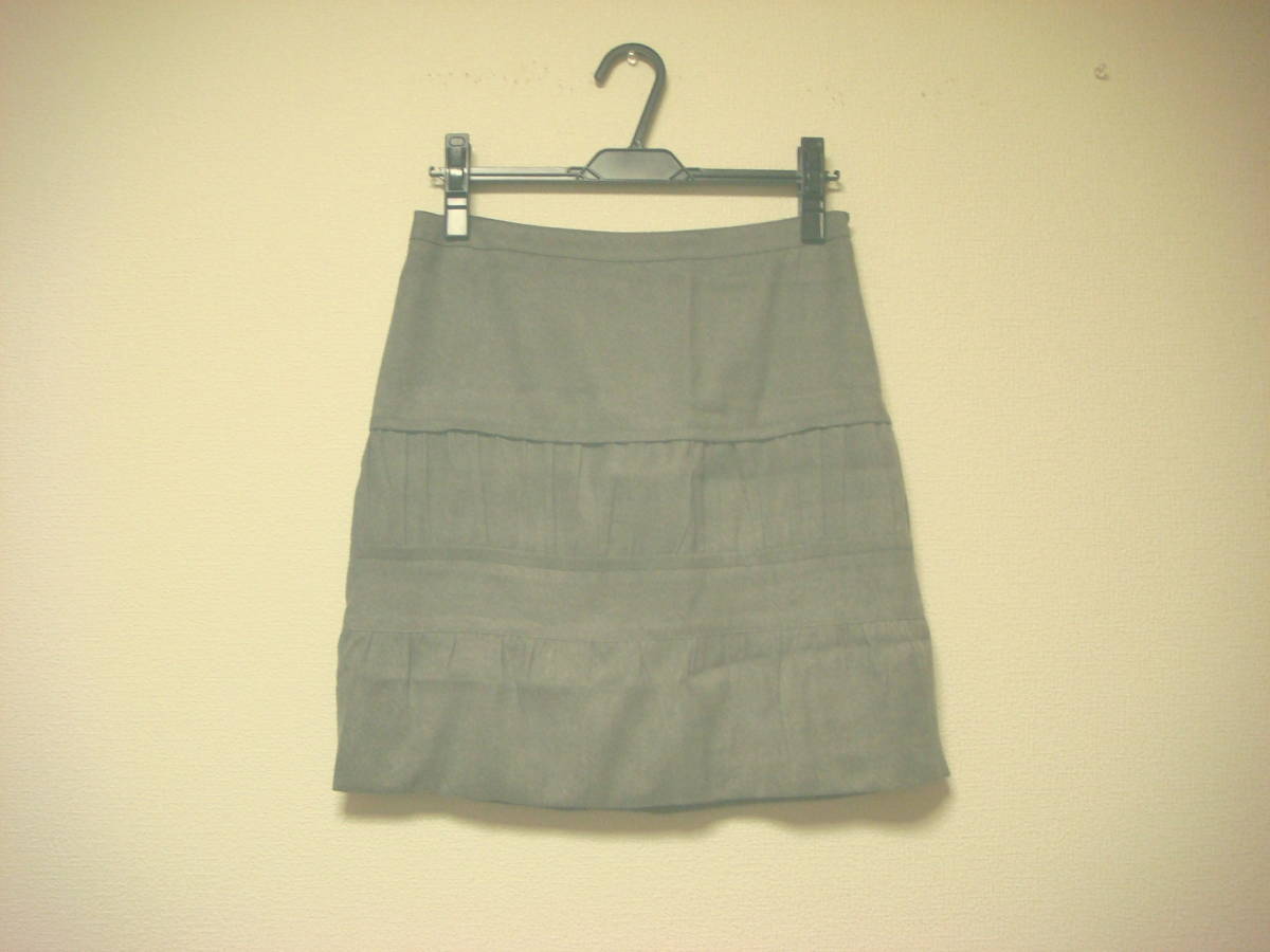23区 スエード調 シャーリング タック デザイン スカート グレー 美品拍卖