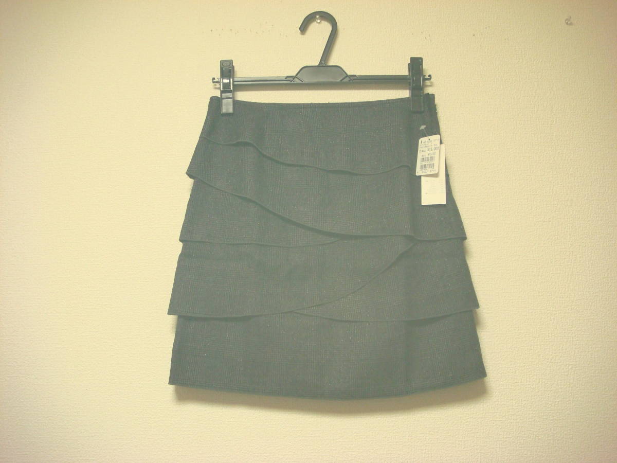 スコットクラブ ラメ入り グレンチェック 花びら風重なり ツイード スカート グレー タグ付き未使用 新品 拍卖