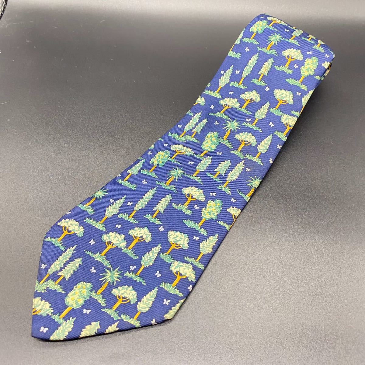 HERMES エルメス ツリー柄 シルクネクタイ拍卖