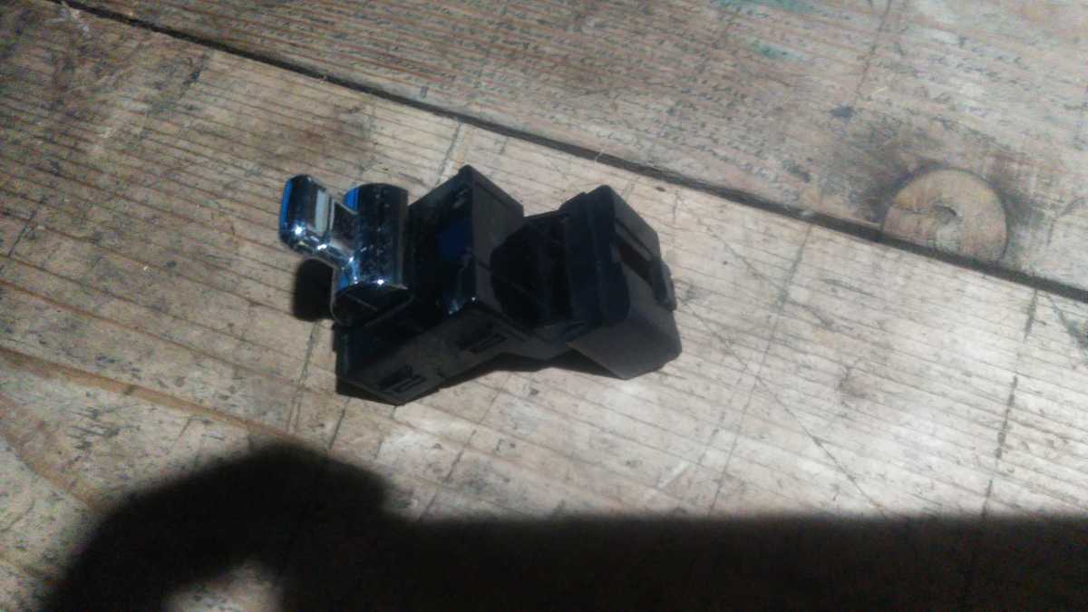 キャデラック ブロアム 93-96 リア パワーウィンドスイッチ拍卖