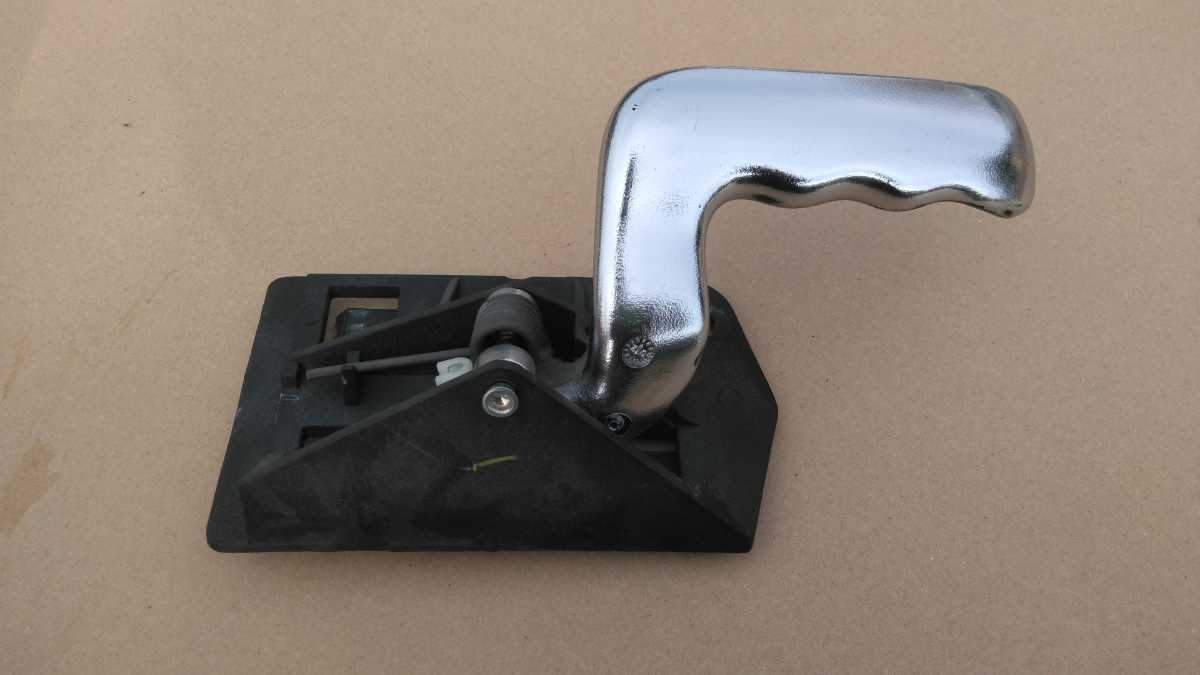 エスカレード 03-06 インナーハンドル 左 純正品 6.0L 標準ボディ拍卖