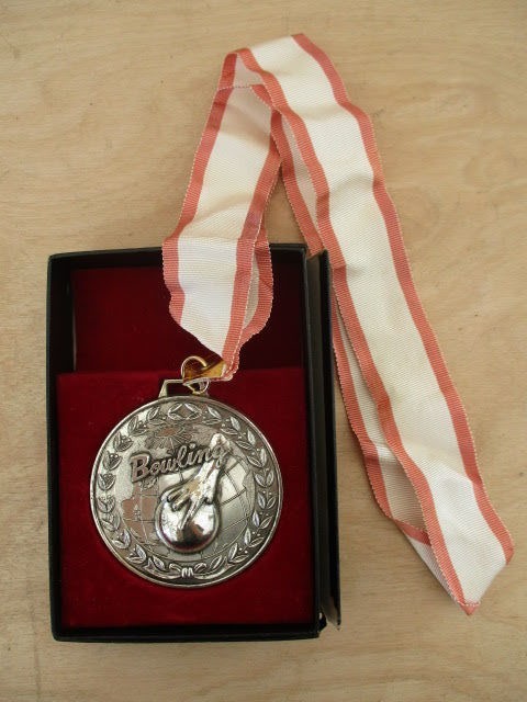 ◆ボウリング メダル◆HG賞 第2回M.B.C.リーグ戦第2週 S49.9.27 直径約8.2㎝ ボーリング スポーツ 稀少 レア♪H-370602拍卖