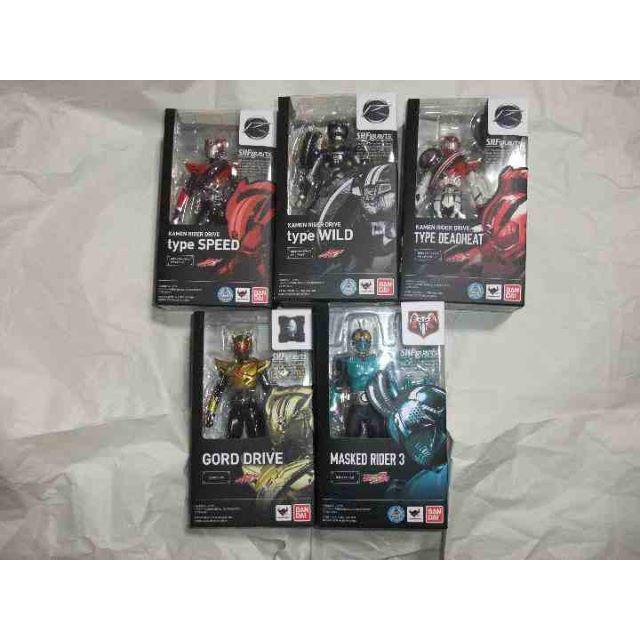 新品未開封 S.H.フィギュアーツ 仮面ライダードライブ ゴルドドライブ 仮面ライダー3号 ハートロイミュード ダークドライブ セット拍卖