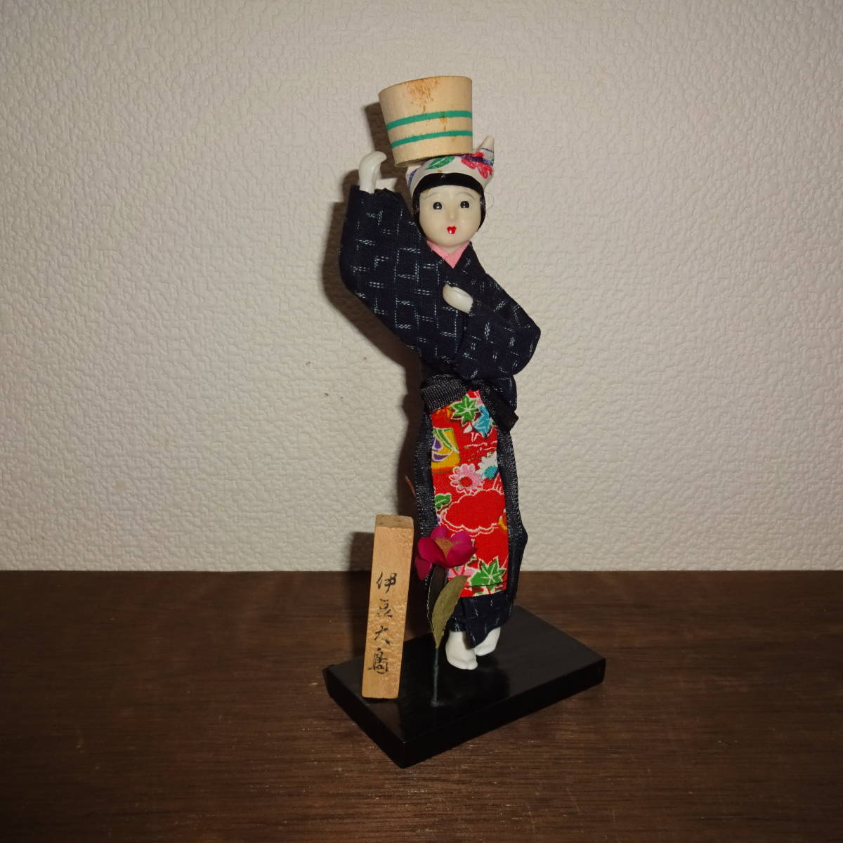 民芸人形 絣着物を着た伊豆大島あんこさん 大原女人形拍卖