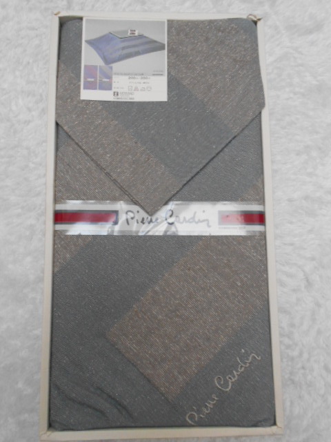 *ピエール・カルダン  こたつ上掛け【未使用】200×200 箱入り拍卖