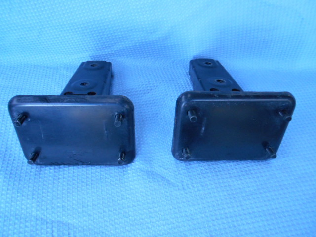 プラウディア GH-S33A リアバンパー ブラケット拍卖