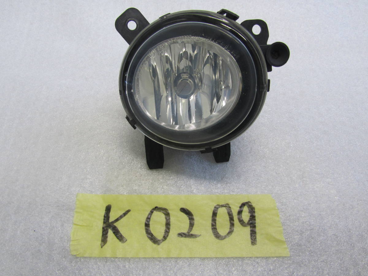 BMW F30/F32 純正 フォグランプ 右 7248912 K0209 拍卖