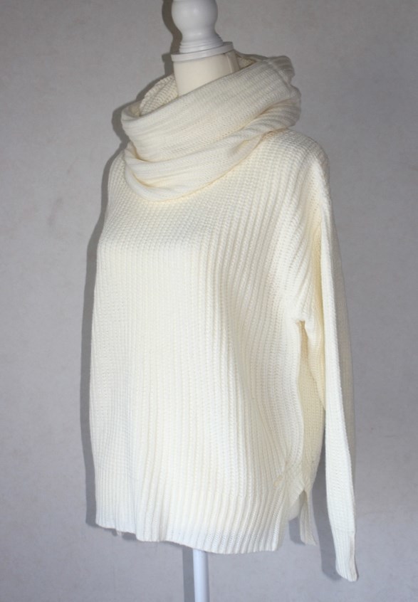 ☆価格2990円+税☆DRESKIP ドレスキップ☆スヌード付き 畔編みニットプルオーバー size L オフホワイト拍卖