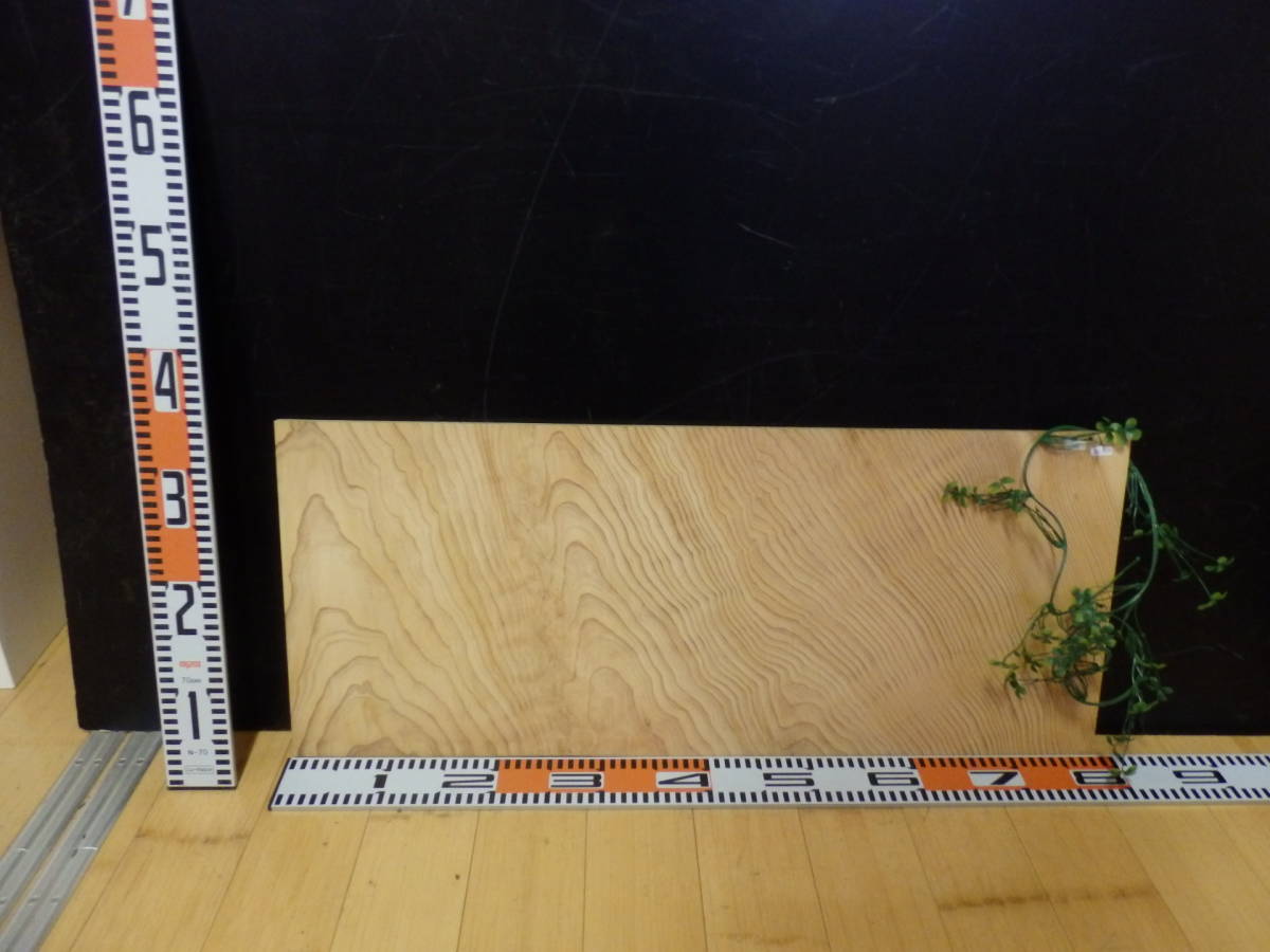 e0102652 杉●約78cm×32.5cm×1.2cm☆無垢板1枚板 木材 板 DIY 板材 天板 棚板 テーブル 看板 花台など種類豊富!拍卖