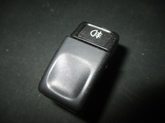 ■ボルボ 850 フォグ ライト ランプ スイッチ 中古 8B5252 4970 9128269 部品取あり V70 S70 XC70 クロスカントリー ■拍卖