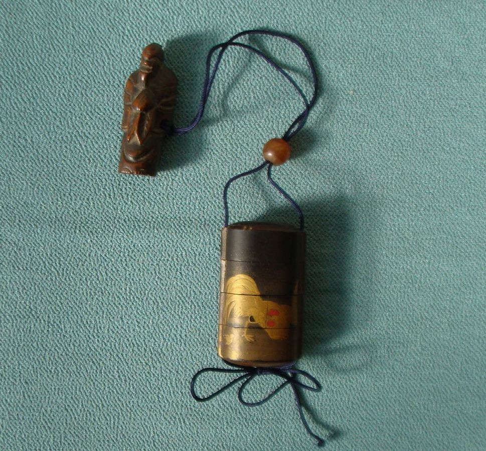 ● 薬籠 武士の装備品 < 印籠 > 金蒔絵、漆塗り ●拍卖