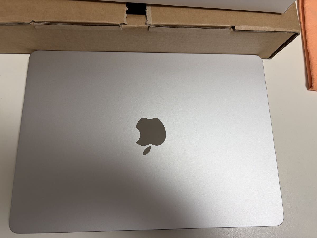 MacBook Air M4 13-inch拍卖