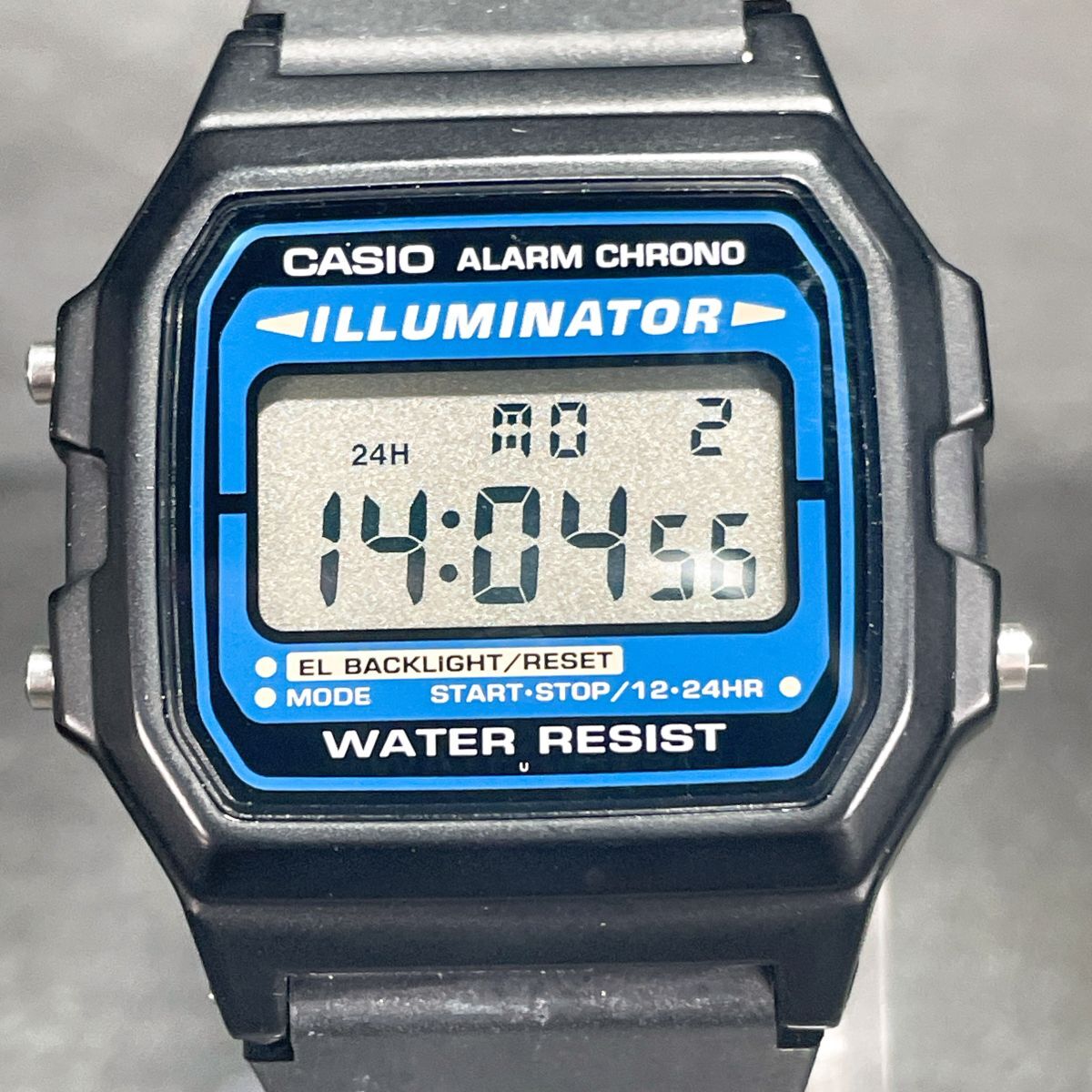 美品 CASIO カシオ F-105 腕時計 デジタル クオーツ 多機能 カレンダー スクエア ラバーバンド ブルー ブラック ステンレス 動作確認済み拍卖