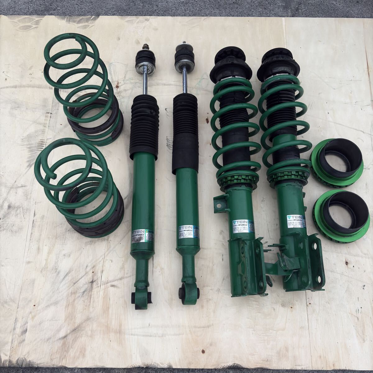 美品【固着なし】ホンダ フィット GE6 GE8 GP1 GP4 用 TEIN テイン STREET BASIS DAMPER 車高調 全長調整式 1台分セット拍卖