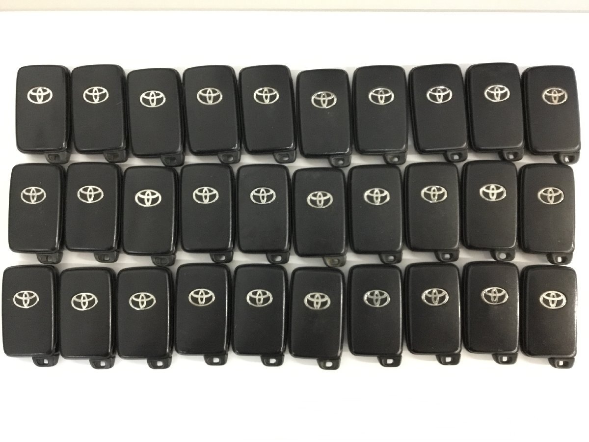 売り切り! トヨタ ZVW41 プリウスα ZVW30 プリウス NHP10 アクア NCP125 スマートキー 2ボタン 30個 2502700 2J1-2 松拍卖