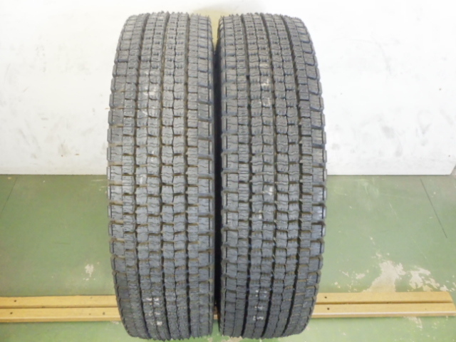 225/80R17.5 123/122L ダンロップ DUNLOP 冬 DECTES SP001 中古 9.9分山 2本SET スタッドレスタイヤ 2023年製 日本製 225/80/17.5 L19602拍卖