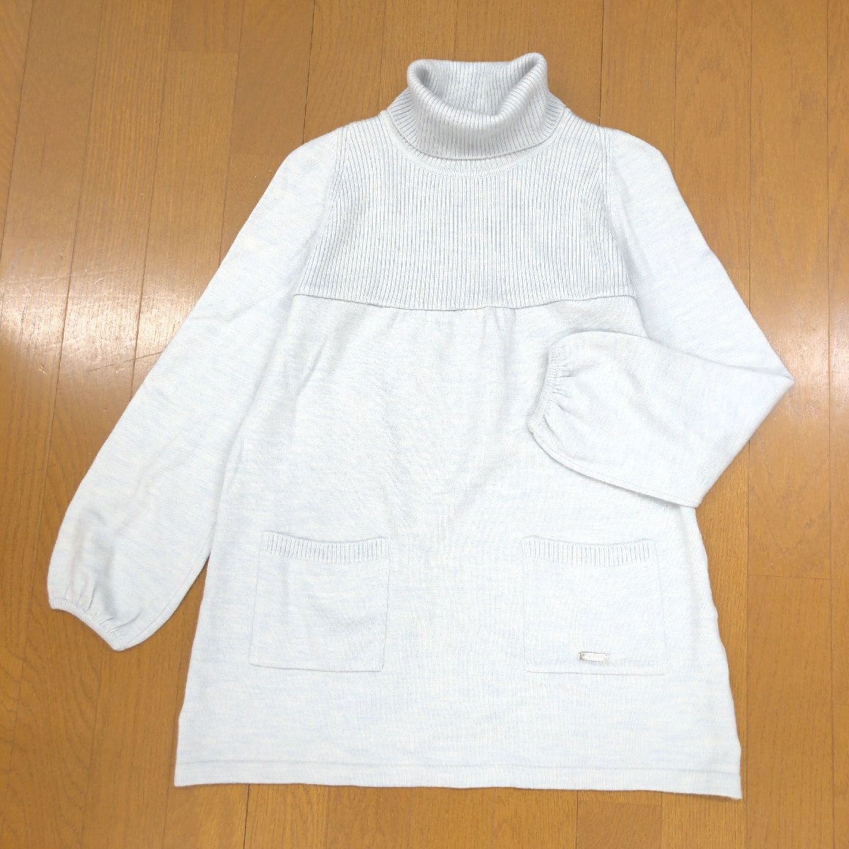 Courreges クレージュ ウール100% タートルネック ニット チュニック セーター 38(M) ライトブルー系 日本製 プルオーバー レディース拍卖