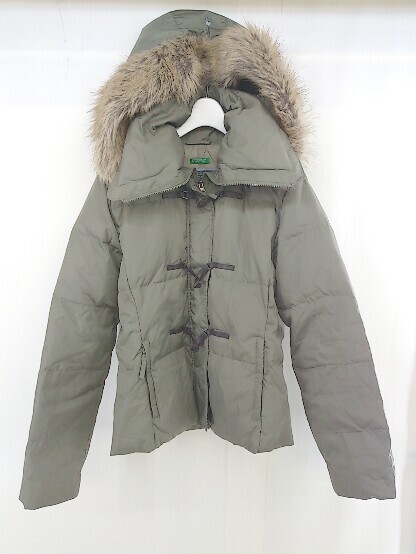 ■ ◎ UNITED COLORS OF BENETTON 2WAY フード付き 中綿 長袖 ジャケット サイズ M カーキ レディース拍卖