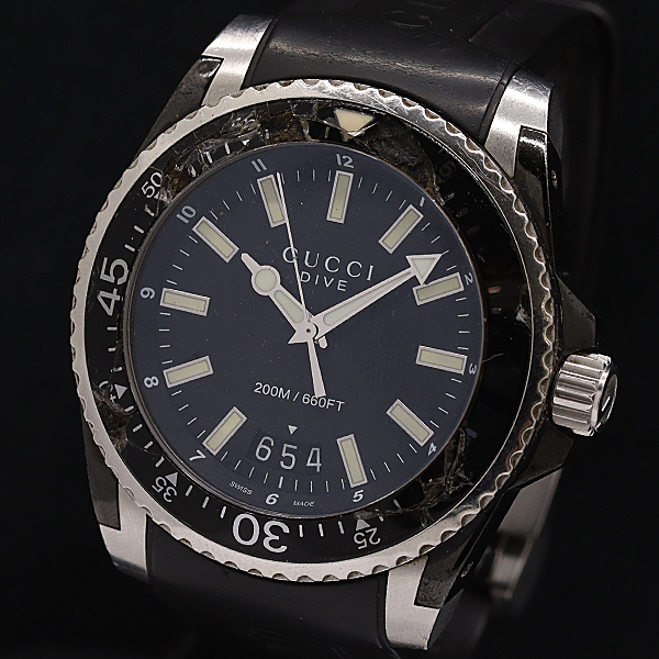 1円 稼働 グッチ ダイブ 136.2 200M QZ ブラック文字盤 メンズ腕時計 0023100 11JWT MST拍卖
