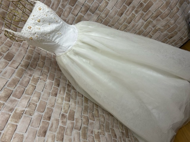 m25206■★ウエディングドレス 衣装 オフホワイト ビーズ チュール 9号拍卖