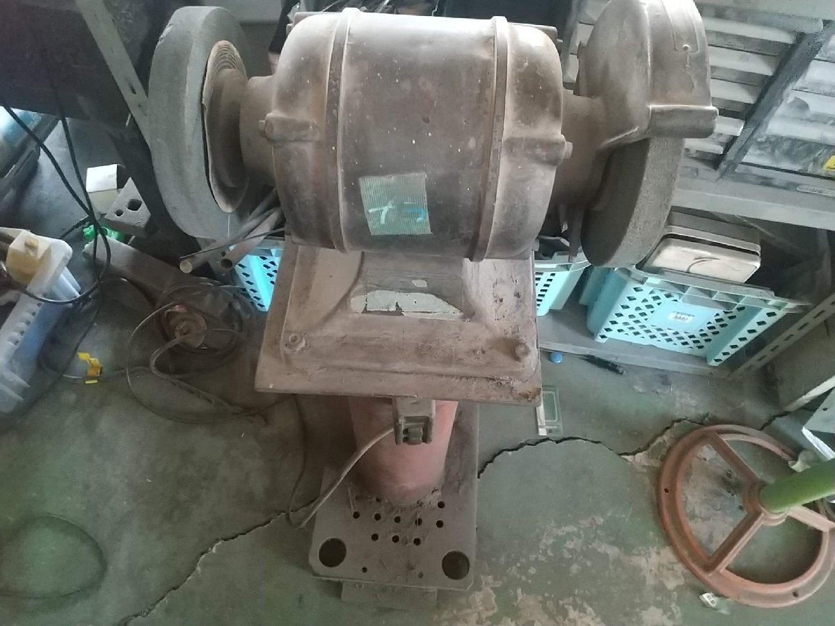 ☆引取限定☆長野県小諸市☆令和7年12月15日16日限定☆1円~ 両頭グラインダー 動作未確認 中古現状品 管1296-15拍卖