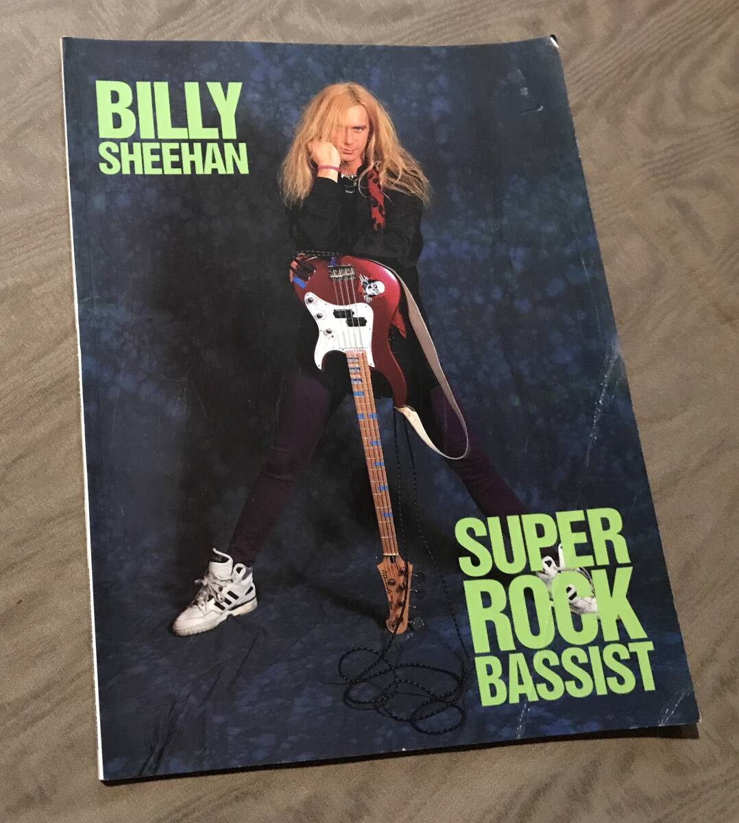 ベーススコア BILLY SHEEHAN ビリーシーン SUPER ROCK BASSIST 検索:楽譜 教則本 スコア ミスタービッグ Mr.BIG EP LP CD タブ譜 TAB譜拍卖