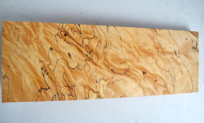 トチ★栃★トラ目杢★スポルテッド★20年乾燥材★304×104×厚14ミリ★送料185円★5拍卖