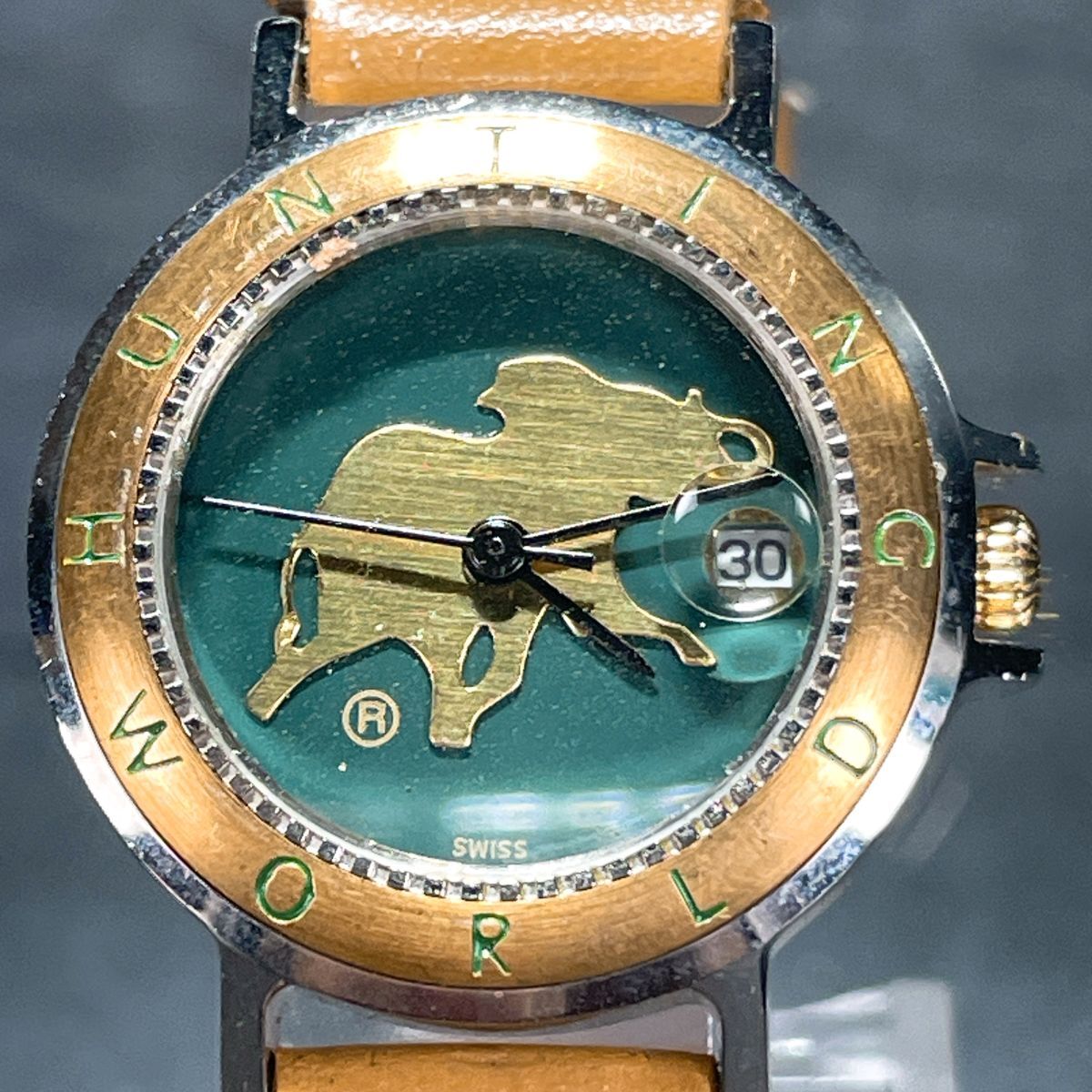 美品 HUNTING WORLD ハンティングワールド 腕時計 アナログ クオーツ 3針 カレンダー グリーン文字盤 新品電池交換済み 動作確認済み拍卖