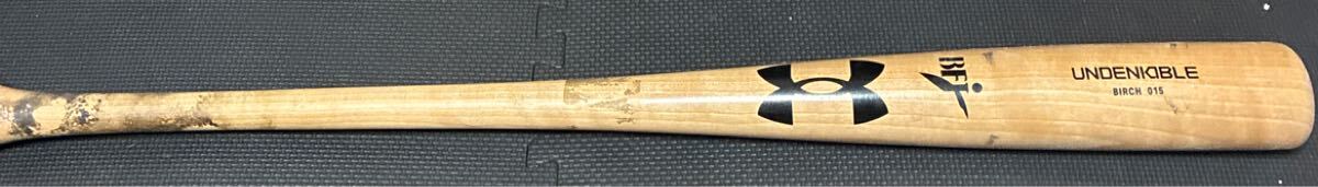 硬式木製バット。アンダーアーマー、元オリックス吉田選手モデル拍卖