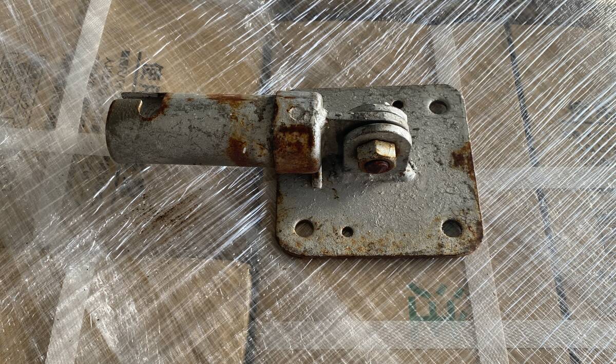 仮設足場資材 自在ベース 中古 単管足場 吊り足場 一側足場 枠組足場 解体・仮囲い・倉庫・工事現場 他の材料もあり拍卖