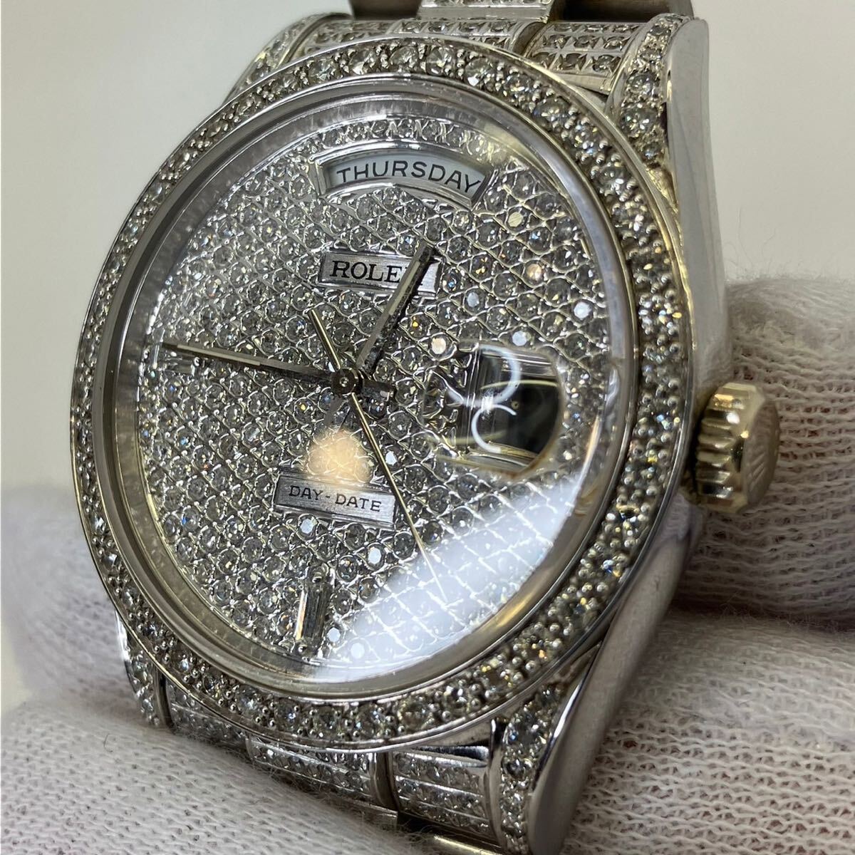 ROLEX ロレックス デイデイト ダイヤモンドカスタム品 K18 T番(96年)cal3155(ムーブメント純正問題無し) ダイヤモンドベゼル文字盤社外品拍卖