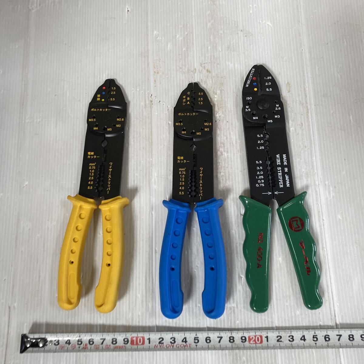 電工ペンチ 本体 3本 マーベル NO.400.A ほかノーブランド 中古品 電工 工具 中古工具 圧着工具 ワイヤーストリッパー機能付き 電気工事拍卖