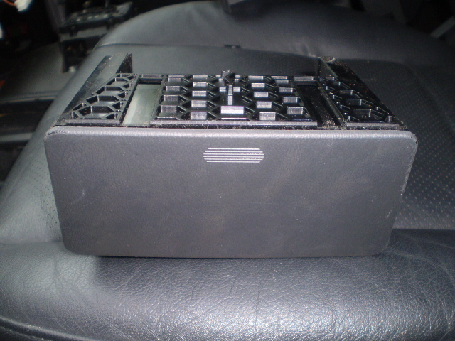 ベンツ W163 ML350スポーツPKG 純正 リアドリンクホルダー 本州送料無料拍卖