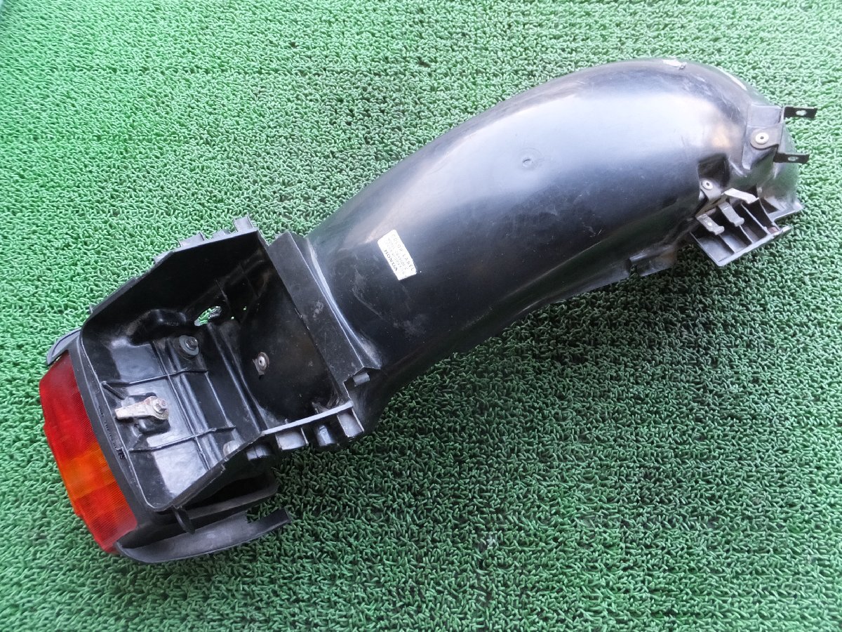 CBX550F CBX400F 純正 当時物 インナーフェンダー テールランプ付き PC04 NC07 インテグラ 絶版旧車 HONDA 検/CBR400F ホーク バブ ヨンフ拍卖